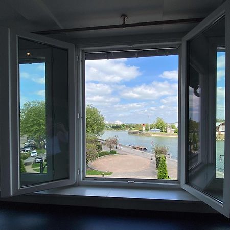 Best Western Le Cheval Blanc -Vue Sur Le Port-Plein Centre Ville Honfleur Zewnętrze zdjęcie