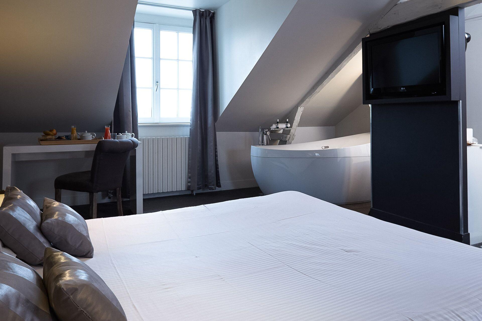 Best Western Le Cheval Blanc -Vue Sur Le Port-Plein Centre Ville Honfleur Zewnętrze zdjęcie