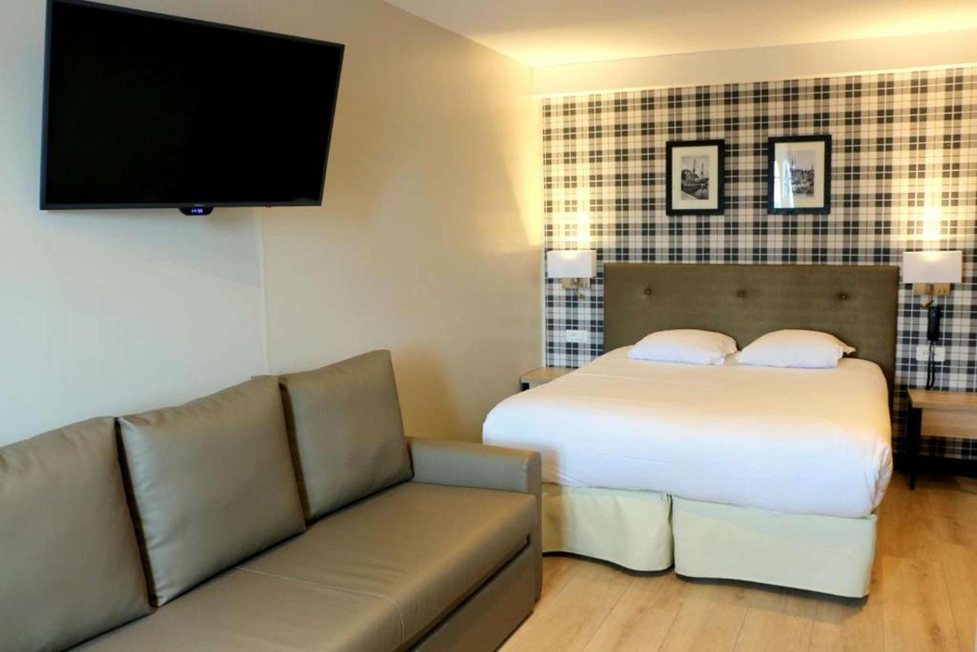 Best Western Le Cheval Blanc -Vue Sur Le Port-Plein Centre Ville Honfleur Zewnętrze zdjęcie
