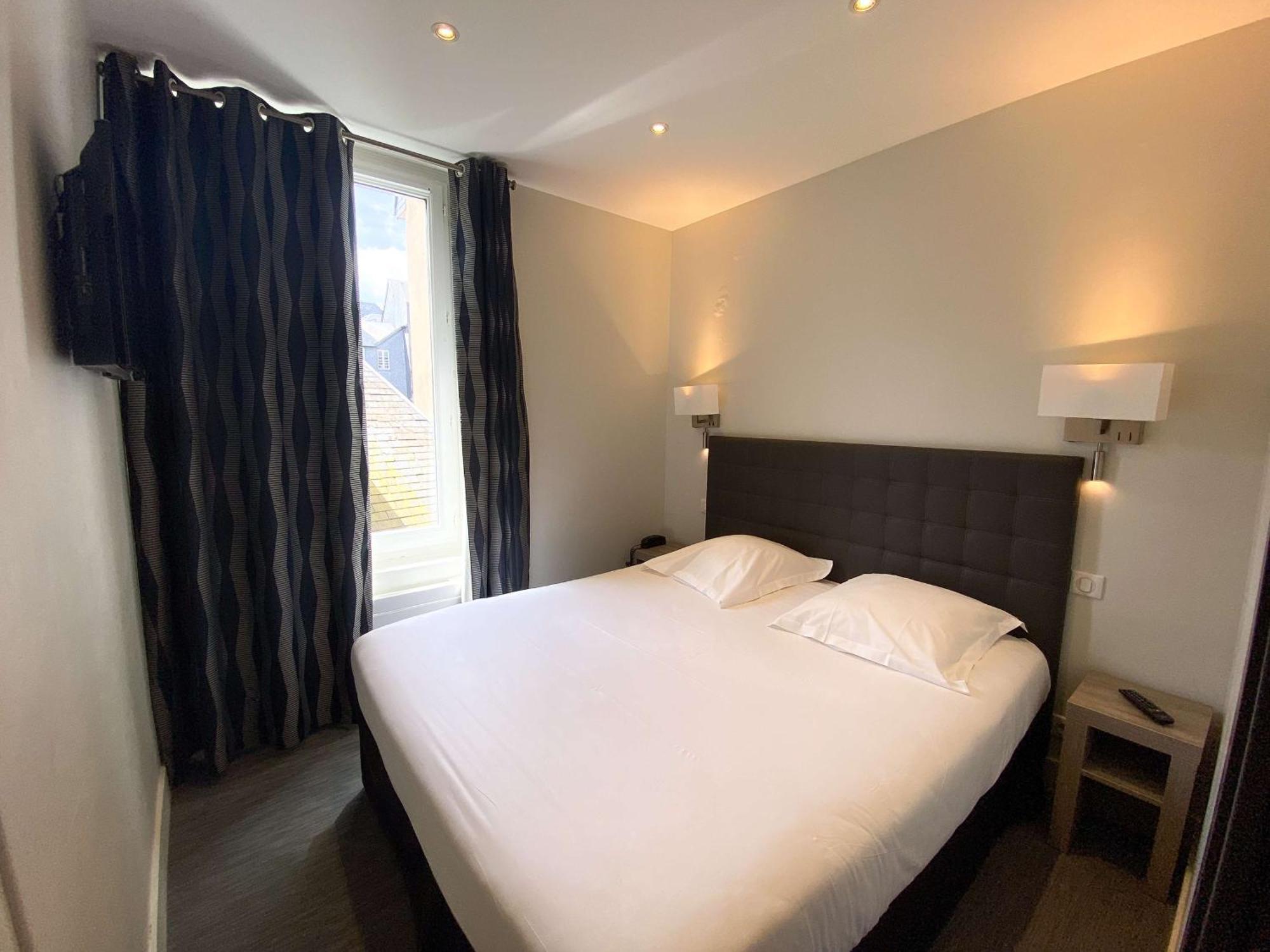 Best Western Le Cheval Blanc -Vue Sur Le Port-Plein Centre Ville Honfleur Zewnętrze zdjęcie