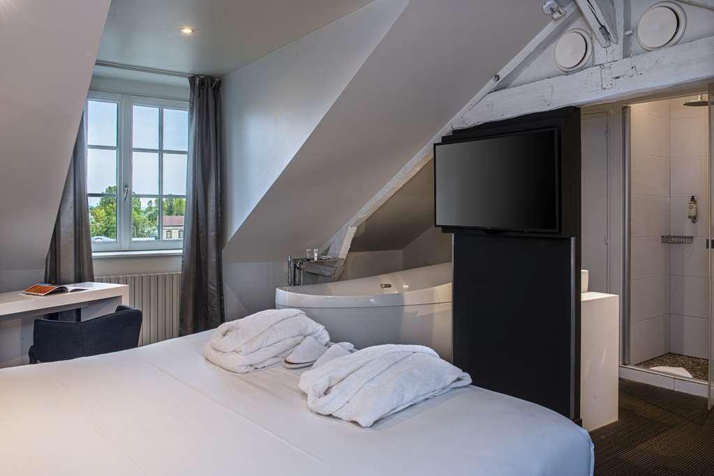 Best Western Le Cheval Blanc -Vue Sur Le Port-Plein Centre Ville Honfleur Pokój zdjęcie